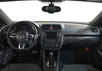 Подержанный автомобиль Volkswagen Scirocco 2011 года (9 фото)