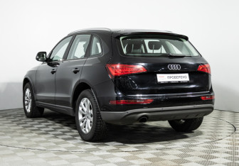 Подержанный автомобиль Audi Q5 2015 года (7 фото)