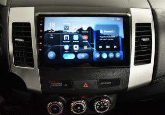 Подержанный автомобиль Mitsubishi Outlander 2011 года (19 фото)