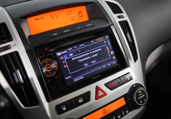 Подержанный автомобиль Kia Ceed Hatchback 2007 года (14 фото)