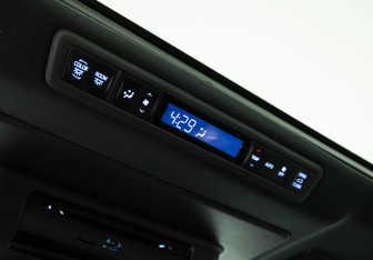 Подержанный автомобиль Toyota Alphard 2019 года (20 фото)