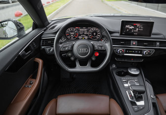 Подержанный автомобиль Audi A5 Coupe 2019 года (15 фото)