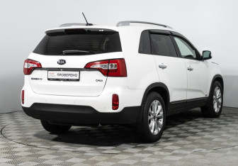Подержанный автомобиль Kia Sorento 2018 года (5 фото)