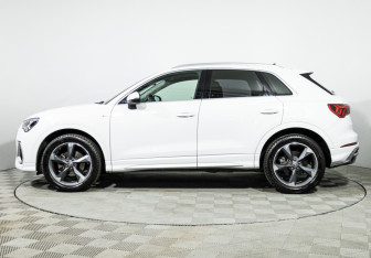 Подержанный автомобиль Audi Q3 2020 года (8 фото)