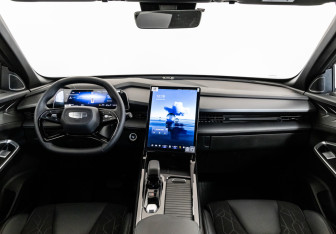 Подержанный автомобиль Geely Cityray 2025 года (14 фото)