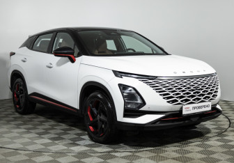 Подержанный автомобиль Omoda C5 2022 года (3 фото)