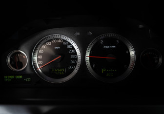 Подержанный автомобиль Volvo XC90 2008 года (21 фото)