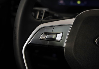 Подержанный автомобиль JAC JS6 2024 года (13 фото)