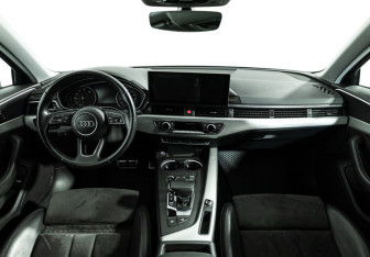 Подержанный автомобиль Audi A4 Sedan 2015 года (13 фото)