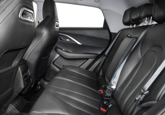 Подержанный автомобиль Omoda C5 2023 года (12 фото)