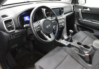 Подержанный автомобиль Kia Sportage 2019 года (10 фото)