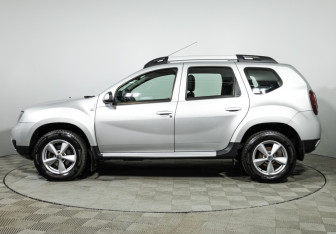 Подержанный автомобиль Renault Duster 2018 года (8 фото)