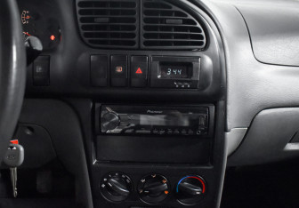 Подержанный автомобиль Kia Spectra Sedan 2007 года (15 фото)