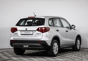 Подержанный автомобиль Suzuki Vitara 2020 года (5 фото)