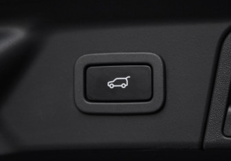 Подержанный автомобиль Land Rover Range Rover Velar 2019 года (39 фото)