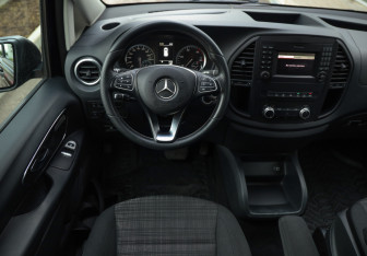 Подержанный автомобиль Mercedes-Benz Vito 2016 года (12 фото)
