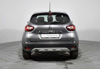 Подержанный автомобиль Renault Kaptur 2021 года (6 фото)