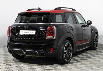 Подержанный автомобиль MINI Countryman 2019 года (5 фото)