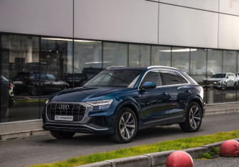 Подержанный автомобиль Audi Q8 2018 года (3 фото)