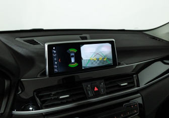 Подержанный автомобиль BMW X1 2021 года (15 фото)