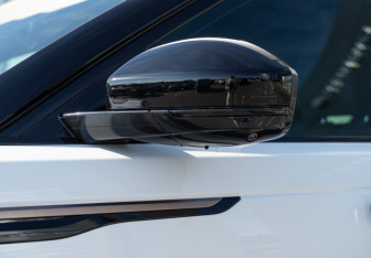 Новый Land Rover Range Rover Velar 2025 (18 фото)