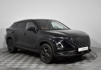 Подержанный автомобиль Omoda C5 2023 года (3 фото)