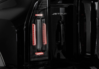 Подержанный автомобиль Jetour T2 2024 года (11 фото)