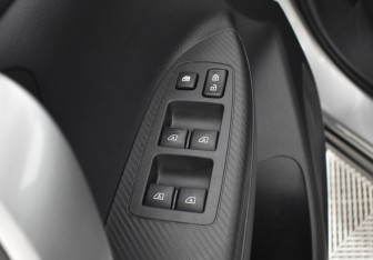 Подержанный автомобиль Mitsubishi Eclipse Cross 2019 года (21 фото)