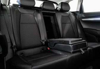 Подержанный автомобиль Skoda Karoq 2021 года (21 фото)