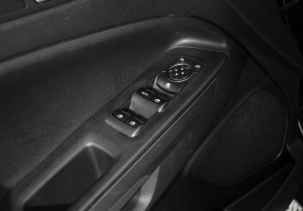 Подержанный автомобиль Ford EcoSport 2018 года (10 фото)