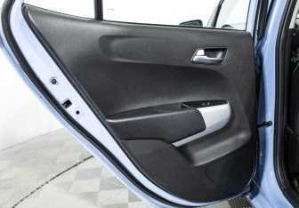 Подержанный автомобиль Kia Picanto 2022 года (27 фото)