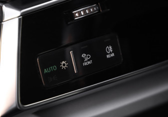 Подержанный автомобиль Audi Q7 2019 года (27 фото)