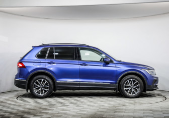 Подержанный автомобиль Volkswagen Tiguan 2021 года (4 фото)
