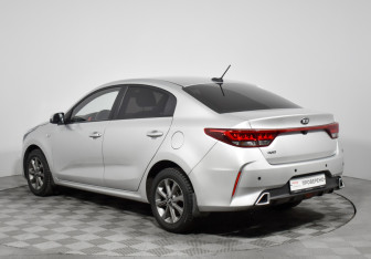 Подержанный автомобиль Kia Rio Sedan 2020 года (7 фото)