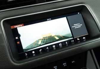 Подержанный автомобиль Land Rover Range Rover Evoque 2019 года (16 фото)