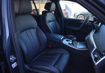 Подержанный автомобиль BMW X5 2020 года (8 фото)