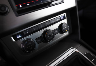 Подержанный автомобиль Volkswagen Passat Sedan 2016 года (13 фото)