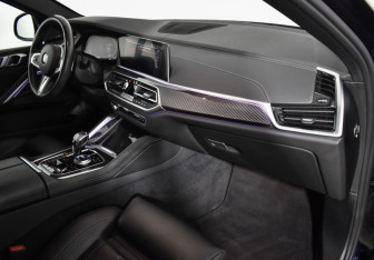 Подержанный автомобиль BMW X6 2019 года (12 фото)