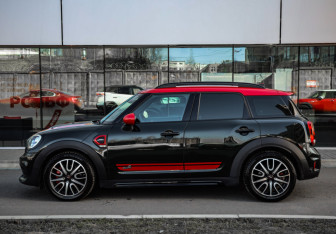 Подержанный автомобиль MINI Countryman 2017 года (9 фото)