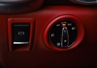 Подержанный автомобиль Porsche Cayenne 2016 года (16 фото)