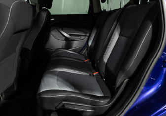 Подержанный автомобиль Ford Kuga 2016 года (10 фото)