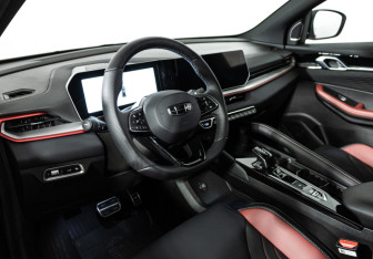 Подержанный автомобиль Geely Coolray 2024 года (11 фото)