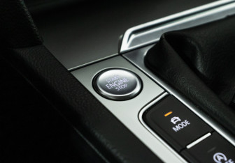 Подержанный автомобиль Volkswagen Passat Wagon 2017 года (17 фото)