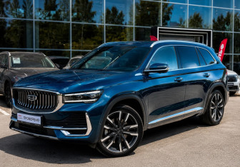 Подержанный автомобиль Geely Monjaro 2023 года (8 фото)