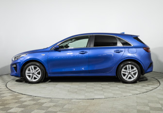 Подержанный автомобиль Kia Ceed Hatchback 2019 года (8 фото)