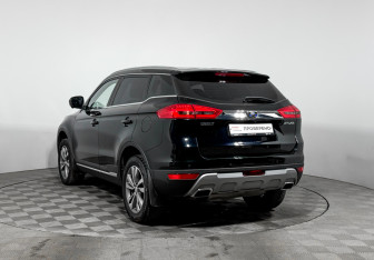 Подержанный автомобиль Geely Atlas 2021 года (7 фото)