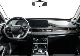 Подержанный автомобиль Exeed LX 2023 года (13 фото)