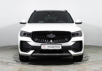 Подержанный автомобиль Geely Monjaro 2023 года (2 фото)