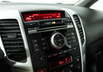 Подержанный автомобиль Kia Venga 2012 года (15 фото)