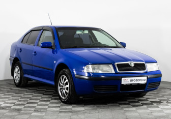 Подержанный автомобиль Skoda Octavia Liftback 2006 года (3 фото)